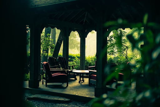How to Embrace Outdoor Entertaining: Designing for Social Gatherings